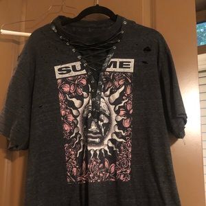 Lace up distressed oversized band tee